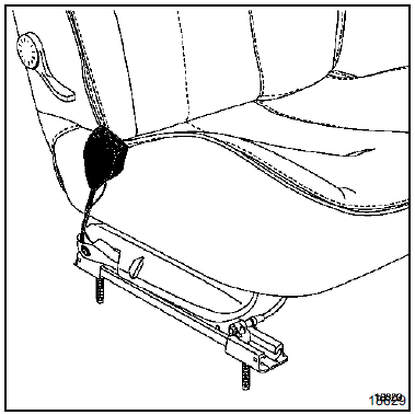 Pour déclipser le connecteur, déposer les vis de