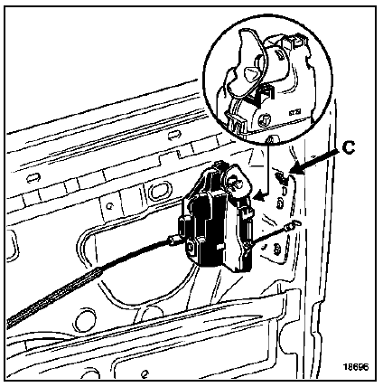 Positionner la serrure sur le crochet de maintien du