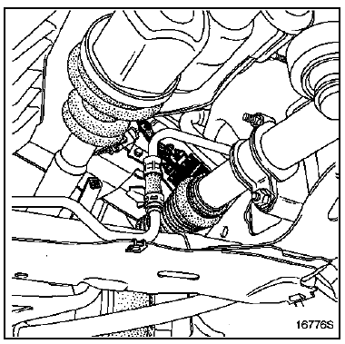 IMPORTANT : sur le filtre à carburant, au niveau du